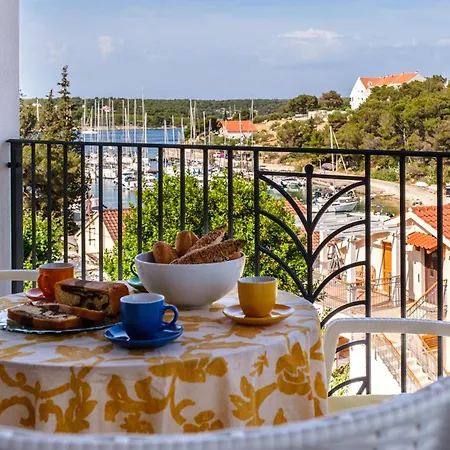 Villa Bay, Heated Pool, 8 Persons
